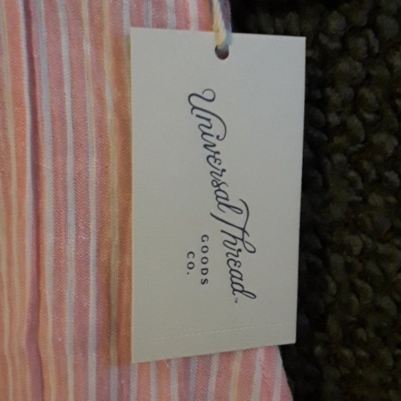 Cute Vintage Thread Top - Picture 4 of 5